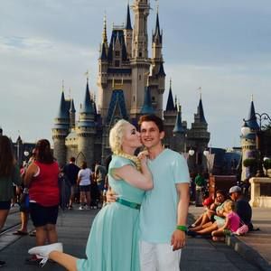 Meet your Posher, Aleksander